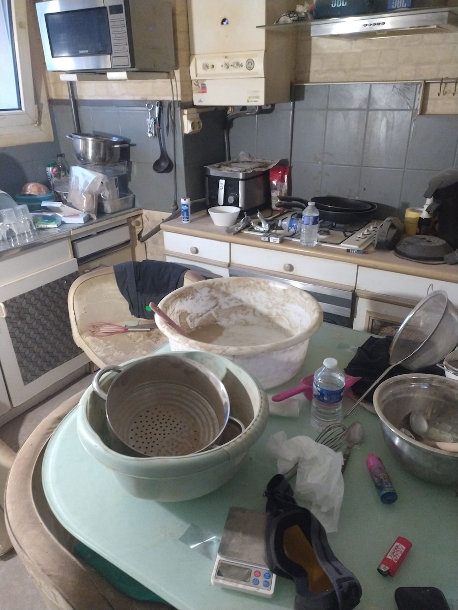 laboratoire perquisition