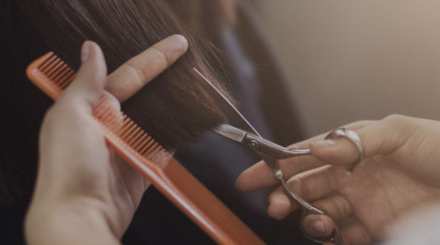 coiffure cheveux ciseaux